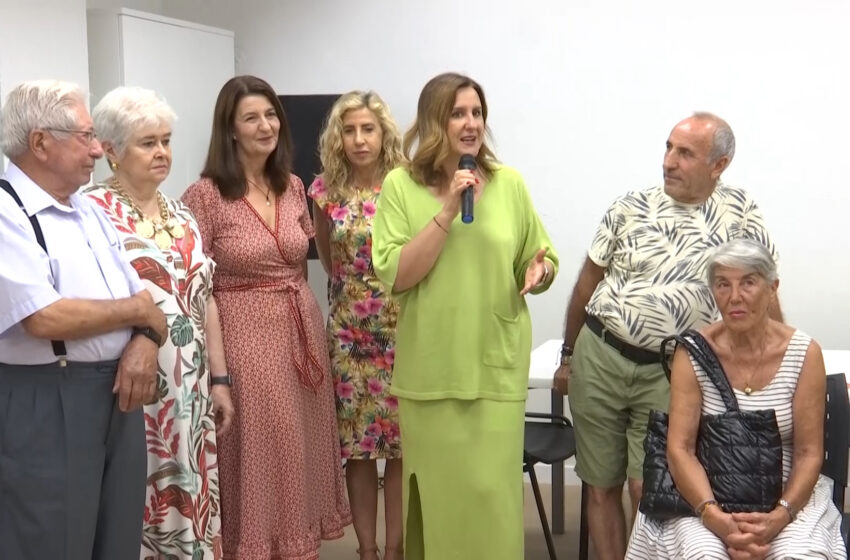  Reobri el Centre de Majors del Forn d’Alcedo.