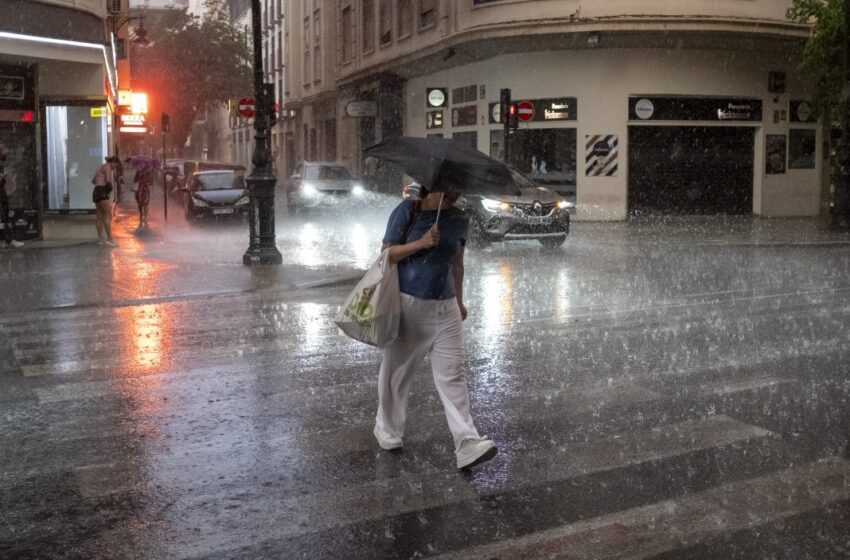  Alerta taronja per fortes pluges a l’interior sud de Castelló i interior nord de València