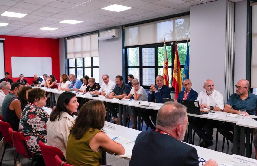  Valderrama coordina amb més de 50 representants la campanya de prevenció d’inundacions 2025