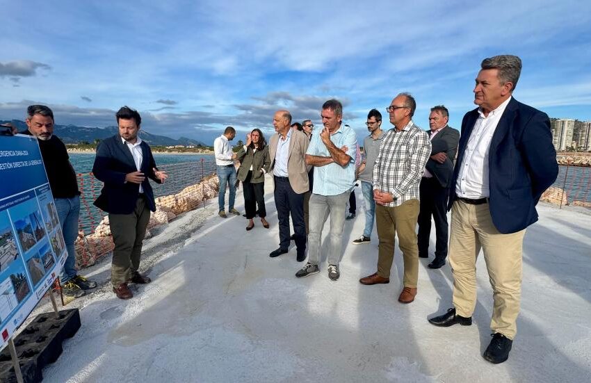  La Generalitat inicia la regeneració de les platges de Tavernes i Cullera amb arena del port afectat per les riuades