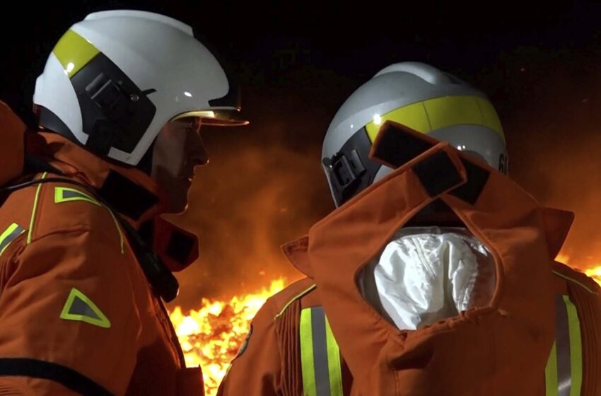 Controlat l’incendi a una granja de Llombai